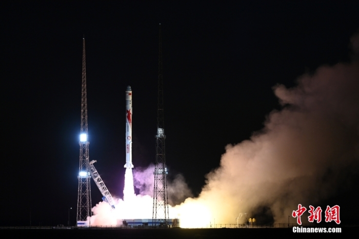 朱雀二號遙三運載火箭發(fā)射成功。汪江波 攝