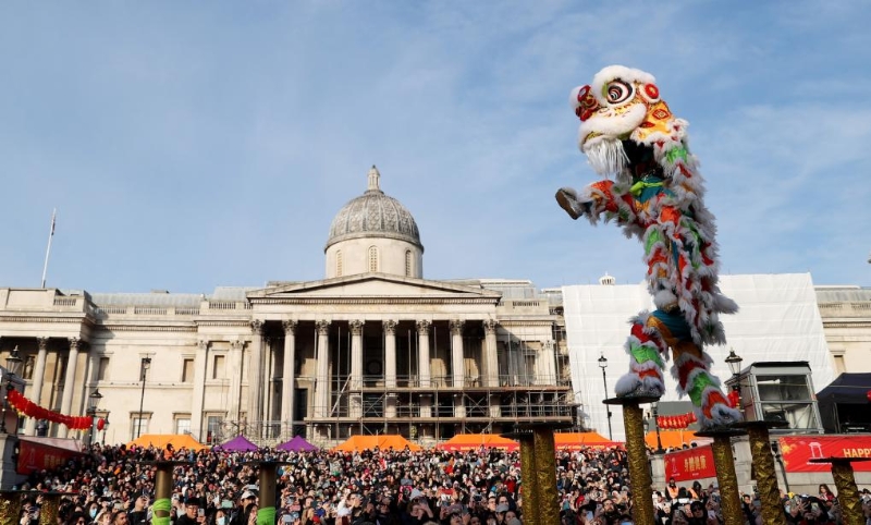 1月22日，英國倫敦特拉法加廣場舉行春節(jié)慶典，慶祝兔年新春佳節(jié)。（圖源：新華社）