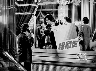 《繁花》中，時(shí)代才是看不見(jiàn)的主角