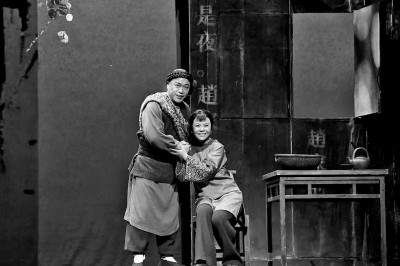 現(xiàn)實(shí)題材創(chuàng)作：讓?xiě)蚯c時(shí)代緊密相連