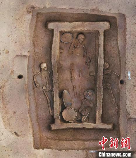 山西絳縣西吳壁遺址商代墓地編號(hào)M16墓葬正射影像圖。(山西省考古研究院 提供).jpeg