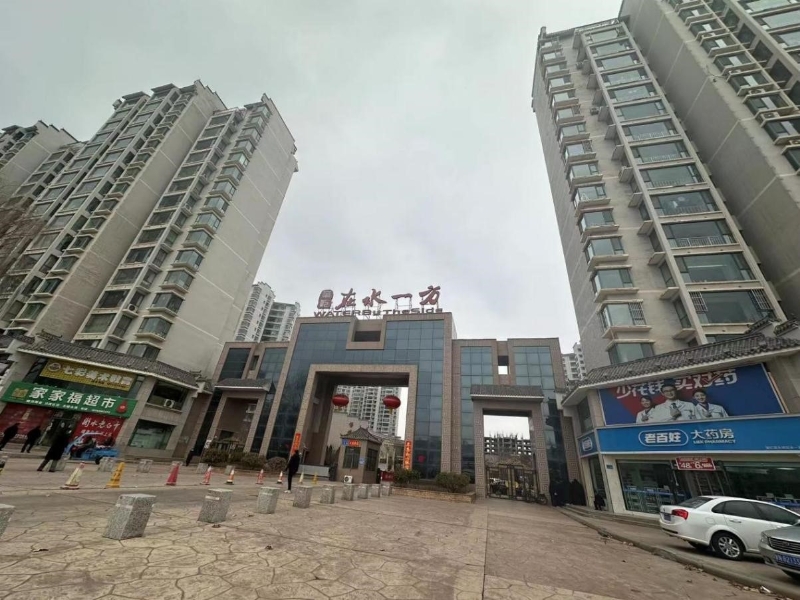 甘肅省永靖縣“在水一方”小區(qū)。人民網(wǎng)記者 馬昌攝