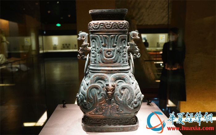 單五父壺，西周晚期(公元前885年-前771年)，2003年眉縣楊家村窖藏出土。(攝影：虞鷹)