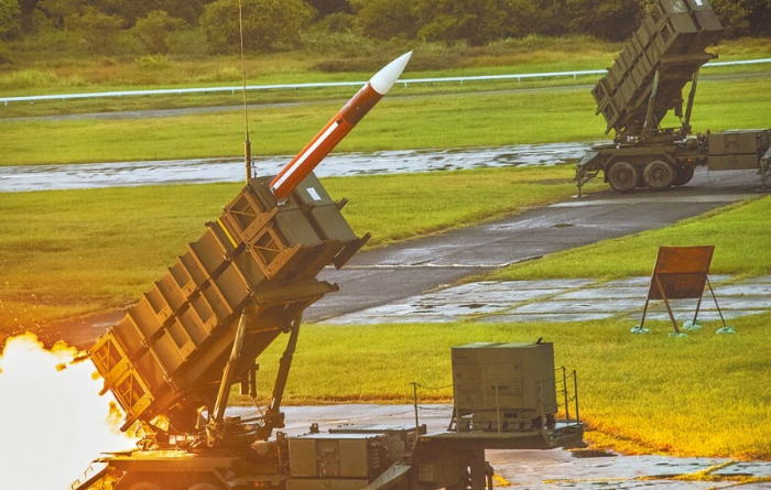 圖為臺(tái)軍“漢光演習(xí)”時(shí)，“愛國(guó)者二型”防空導(dǎo)彈射擊情形