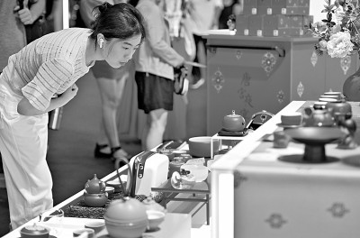 “國(guó)韻”悠長(zhǎng)，國(guó)潮何以成熱潮