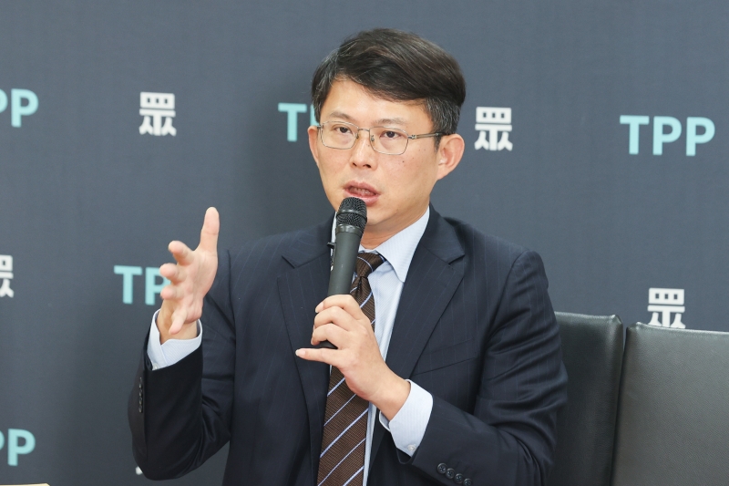 民眾黨民代黃國昌質(zhì)疑“臺綠”酬庸“綠友友”。（圖源：臺灣“聯(lián)合新聞網(wǎng)”）