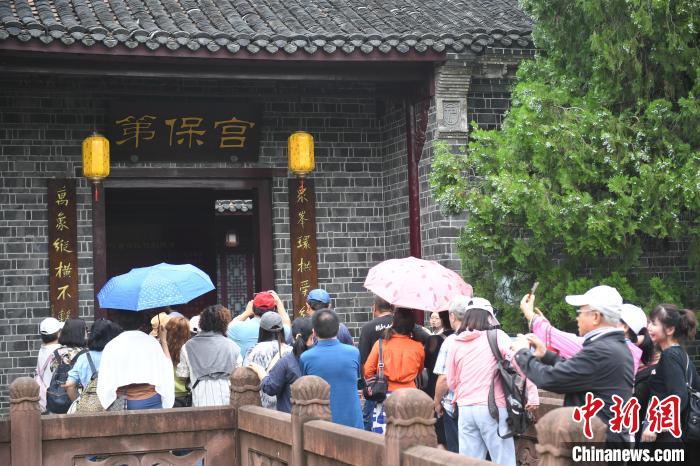 臺灣少數(shù)民族同胞走進(jìn)劉銘傳故居